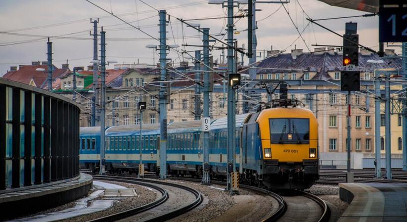 Mondhat amit akar Lázár János, itt a MÁV agóniájának újabb jele