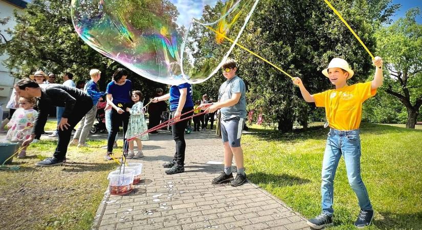 Bátor Tábor: 23 évnyi élményterápia és segítség a beteg gyermekeknek