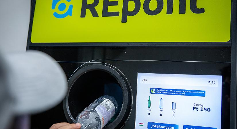 Elképesztő információt osztott meg a MOHU: rengetegen tették ezt a REpont automatáknál