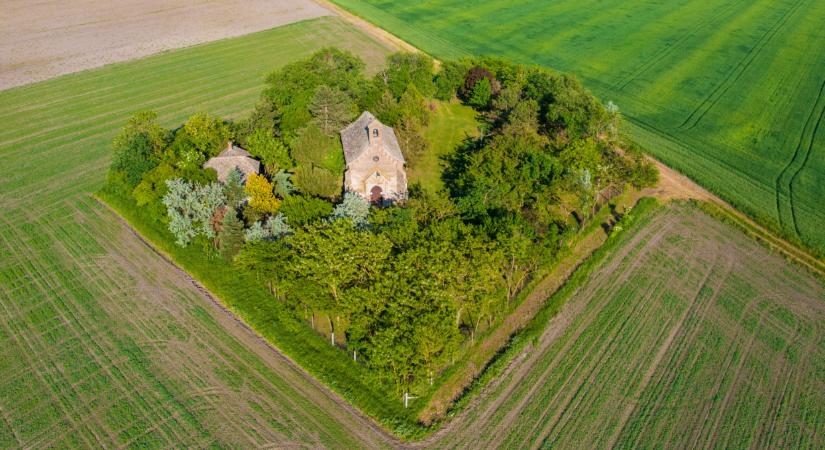 Megjelentek a részletek: otthonfelújítási támogatást igényelhetnek a kistelepüléseken élő családok