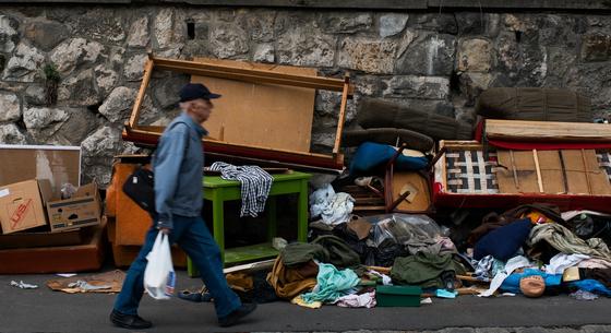 Megszüntetné a házhoz menő lomtalanítást a MOHU Budapesten