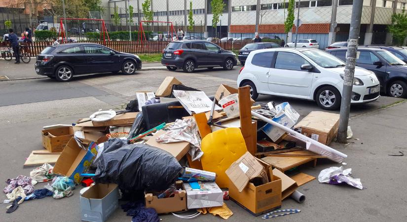 Áll a bál: megszüntetnék a házhoz menő lomtalanítást Budapesten