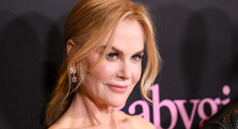 Nicole Kidman rózsaszín álomruhában tündökölt az új erotikus thrillere premierjén