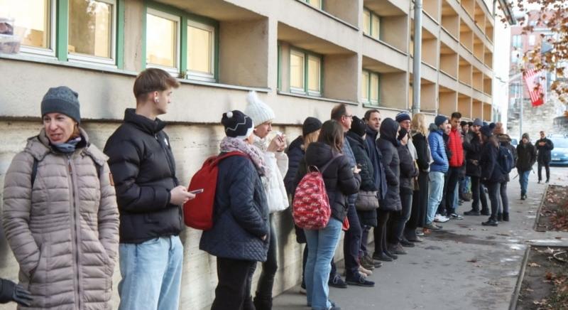 „Nem kérünk az einstandból” – tiltakoztak az árpádos szülők a fenntartóváltás ellen