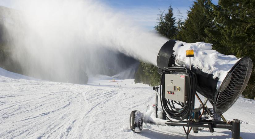 Jó hír jött a mátraszentistváni Síparkból, lehet készíteni a síléceket, snowboardokat