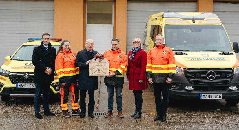 Két esztergomi szervezetet támogat idén karácsonykor a Magyar Suzuki