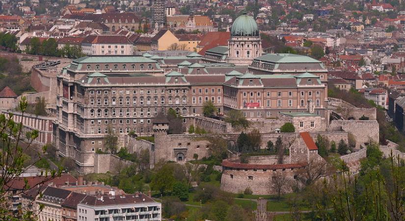 A Belügyminisztérium a várba költözik