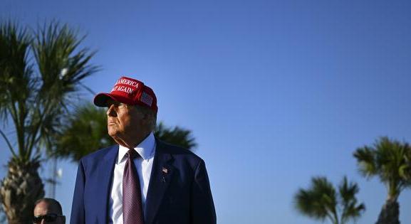 Donald Trump lett az év embere a Timesnál