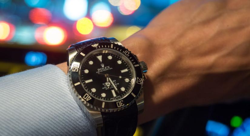 Ütött a Rolex-hamisítók órája, félmilliárdos fogás a reptéren