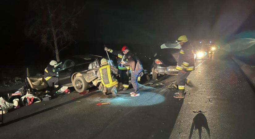 Súlyos baleset történt Ásványrárónál, két ember meghalt  videó