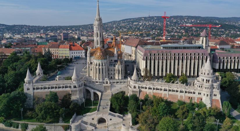 Drágul a Halászbástya panorámája, és lent sem lehet majd ingyen kukucskálni