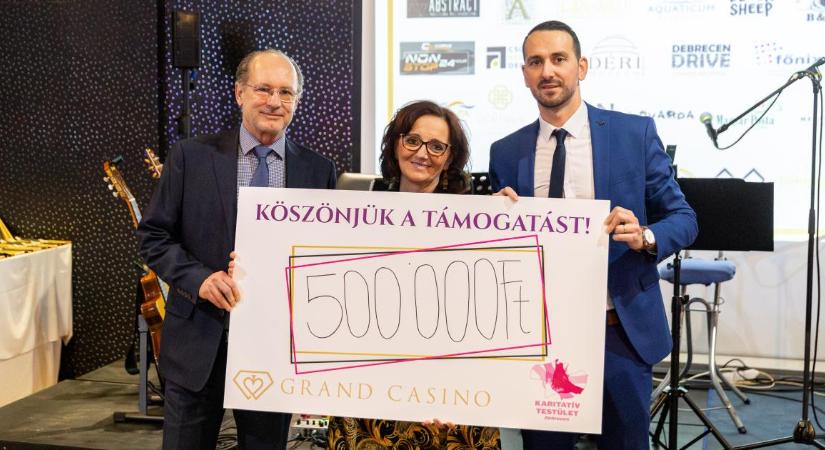 Sikeres jótékonysági estet rendezett a Debreceni Karitatív Testület és a Grand Casino Debrecen