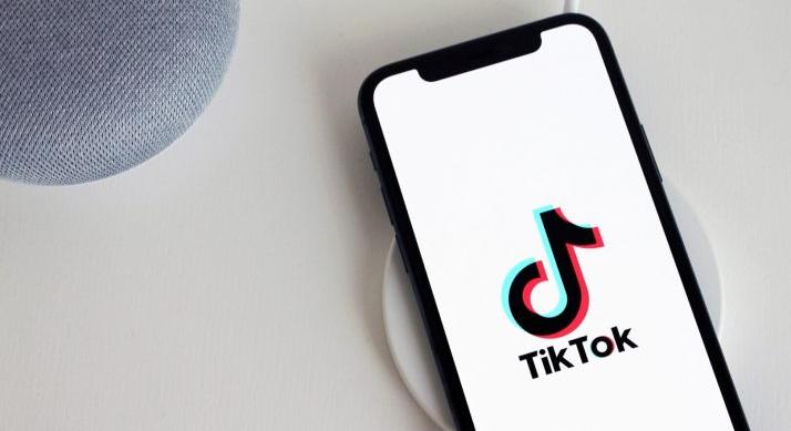 Brutális döntés – Ausztrália után az USA-an is betiltják TikTok-ot?