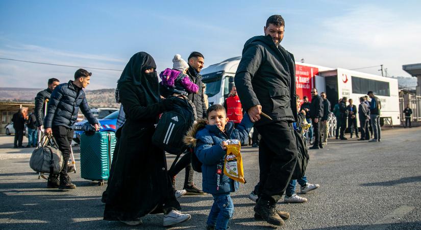 Az EU humanitárius légihidat hoz létre Szíriába