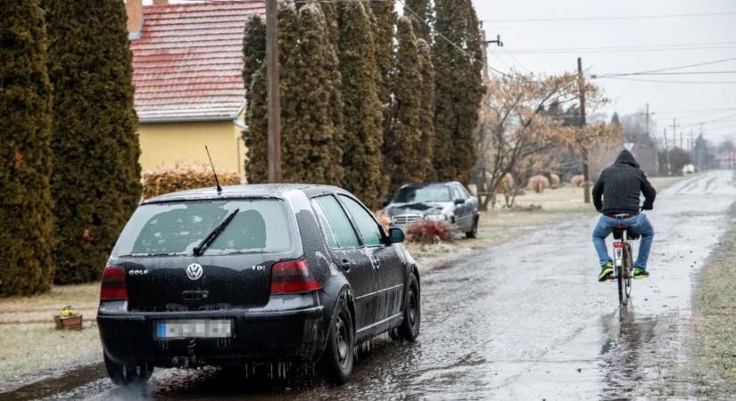 Ónos eső miatt jégpáncéllá válhatnak az utak