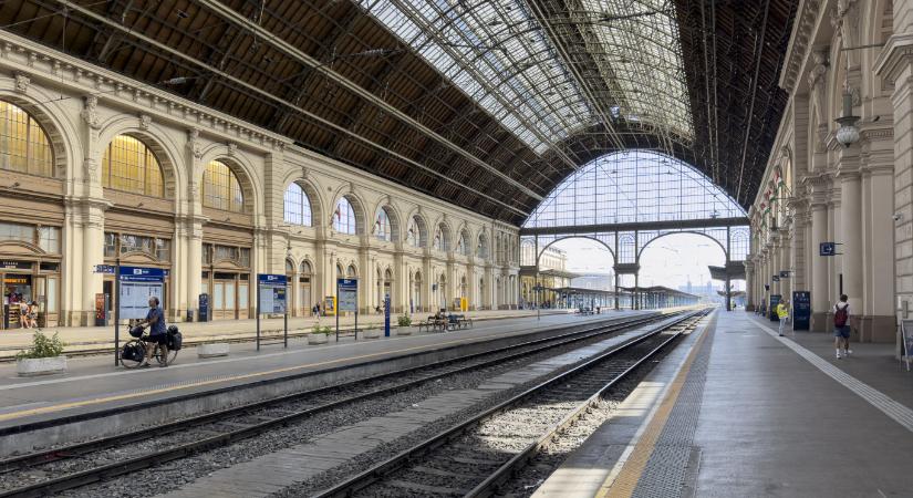 Megakadályozná a főváros, hogy Lázár János 99 évre magánkézbe adja a pályaudvarokat