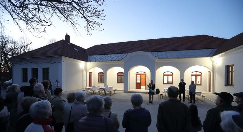 Gárdony szombaton: koncert, táncház és ünnepi mesék várják a látogatókat