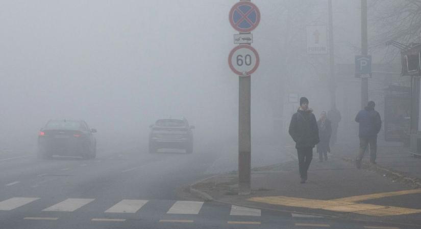 Csapadékzóna vonul át az országon, Debrecen is kaphat belőle