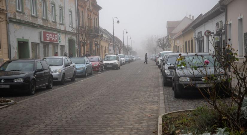 Megtervezik Tata fizetős parkolását