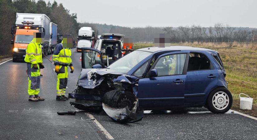 Feloldották az útlezárást a 86-oson