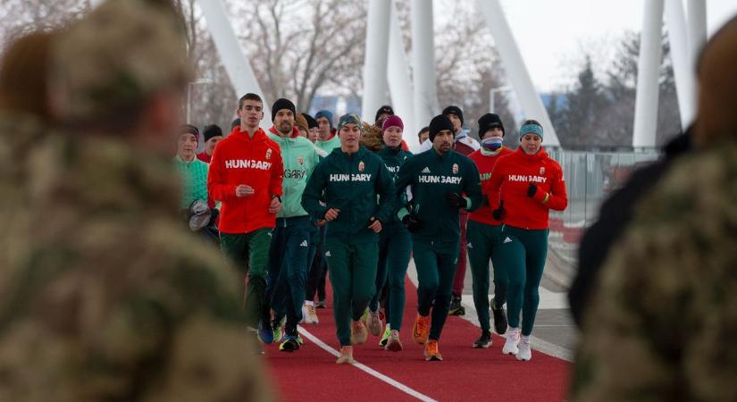 Karácsonyi adománygyűjtő futást rendezett a Magyar Honvédség Sportszázada