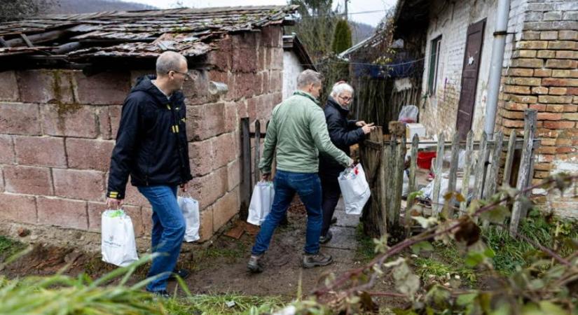 Magyar Péter a jövő héten kamionnal visz ajándékot Magyarország gyermekotthonaihoz