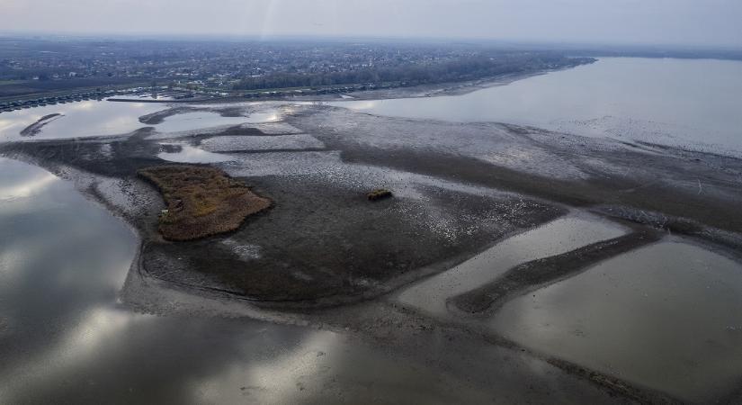 Több mint 124 millió forint értékű hazai forrásból fejlesztik a Tisza-tavon a nyaralóhajózás feltételeit