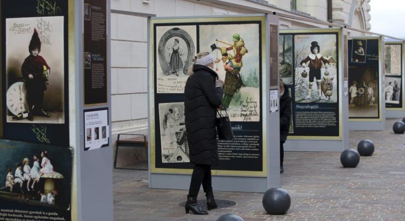 Képeslap-kiállítás, kézműves workshop és zenés borkóstoló advent harmadik hetében