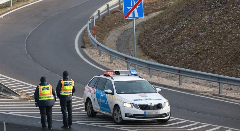 Friss! Kilenc jármű érintett az M6-oson történt balesetben (galéria)