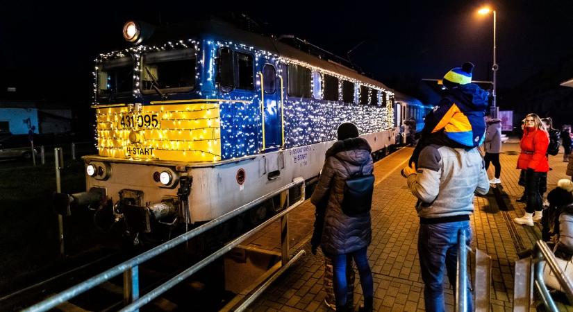 Teljes pompájában robogott be a Balaton partjára Fény Szili