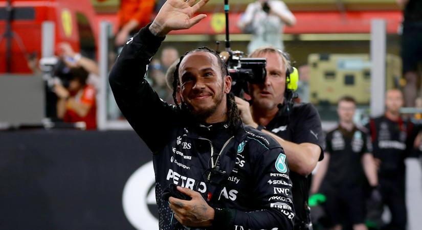 F1: Levelet hagyott az utódjának Hamilton