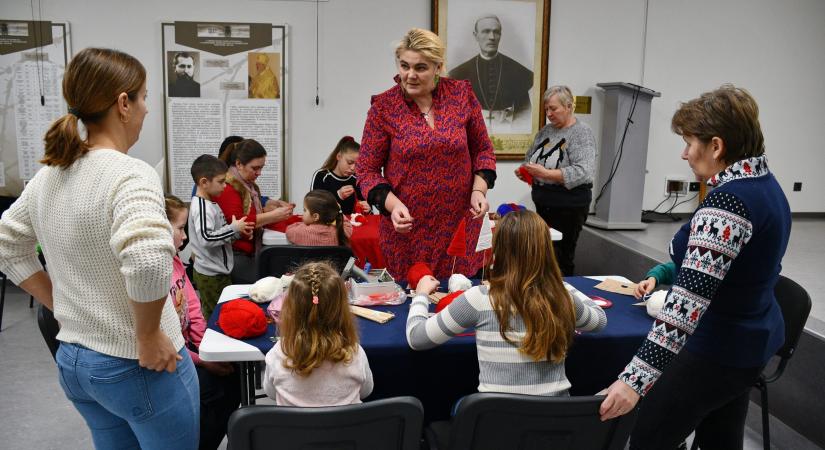 Adventi kézműves-foglalkozás a nagycsaládosoknál