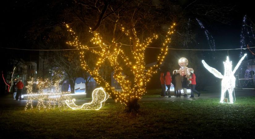 Adventi vásár: lángos, kreatív alkotás és mézeskalács várta a miskolciakat