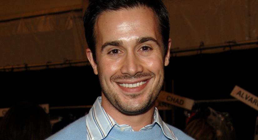 Freddie Prinze Jr. a 90-es évek ügyeletes szépfiúja volt, így néz ki manapság a 48 éves, kétgyerekes apuka