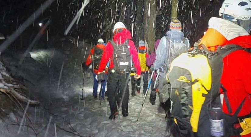 Meghalt egy turista a hegyekben