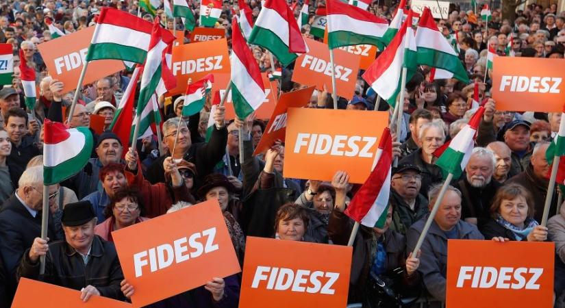 Magabiztosan vezet a Fidesz a Nézőpont Intézet felmérése szerint