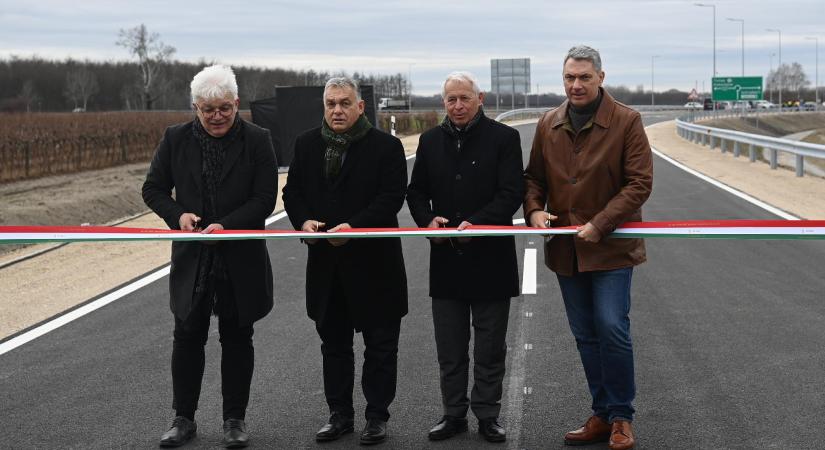 Orbán Viktor: Ne higgyenek a notórius hőbörgőknek, Magyarország életképes és erős ország