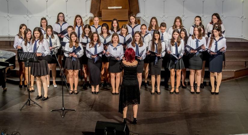 A Zrínyi Miklós Gimnázium karácsonyi hangversenye