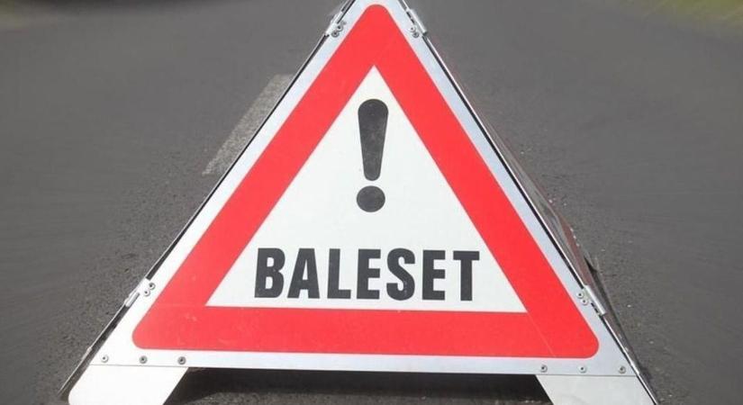 Baleset történt a 8-as főúton, félpályán halad a forgalom