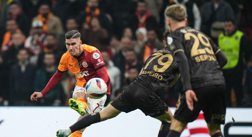 Sallai Rolandra eltiltás vár a tette miatt, a Galatasaray meccse a 98. percben dőlt el