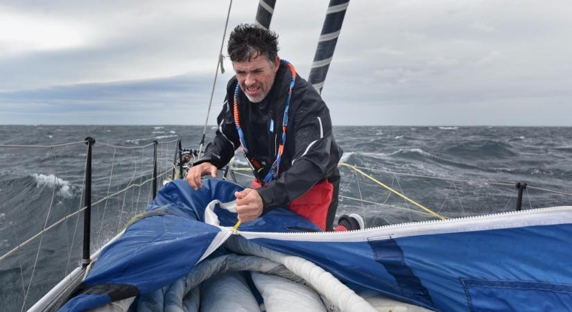 WEÖRES SZABOLCS VISSZALÉP A VENDÉE GLOBE-TÓL