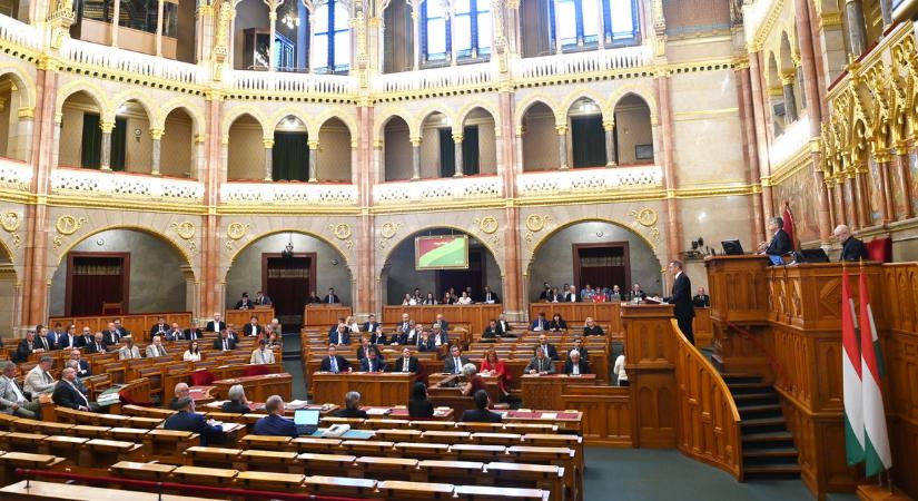 Ma döntenek a Pénzügyminisztérium megszüntetéséről is