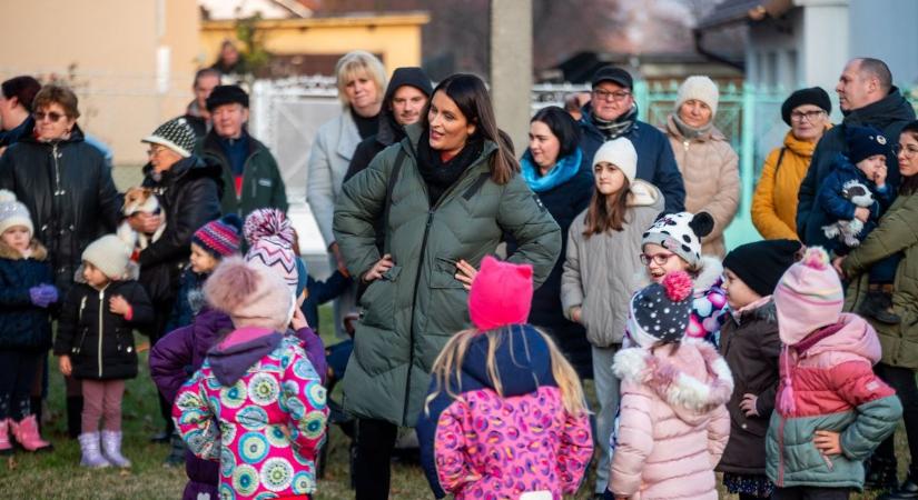 Közösségi karácsony a Bányásztelepen