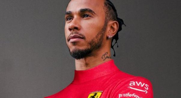 Ferrari: Hamilton januárban, az autó februárban érkezik