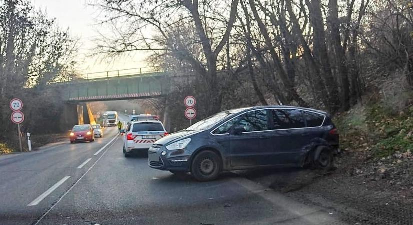 Két baleset szinte egymás után, majdnem ugyanott