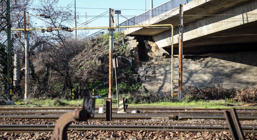 Beomlott a szolnoki felüljáró alja, mi lesz vele? Íme a Magyar Közút válasza – videóval