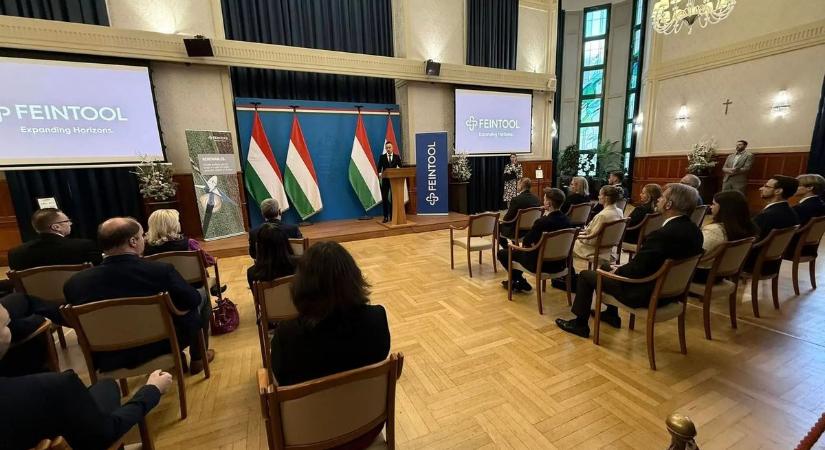 Több milliárdos bővítésbe kezd a tokodi gyár