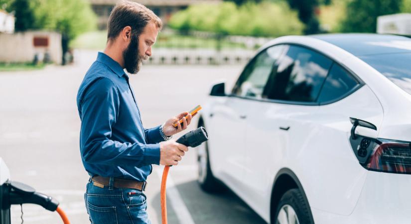 Egyre népszerűbbek az elektromos autók itthon: ezért választja sok magyar ezt a gyártmányt