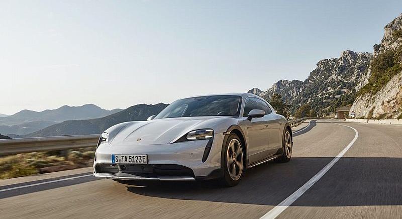 Hogyan birkózik meg a Porsche az elektromobilitással?