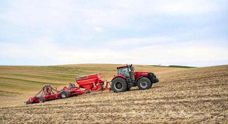 Case IH plusz Kverneland gépkapcsolatok az AGRI CS Magyarország Kft.-nél